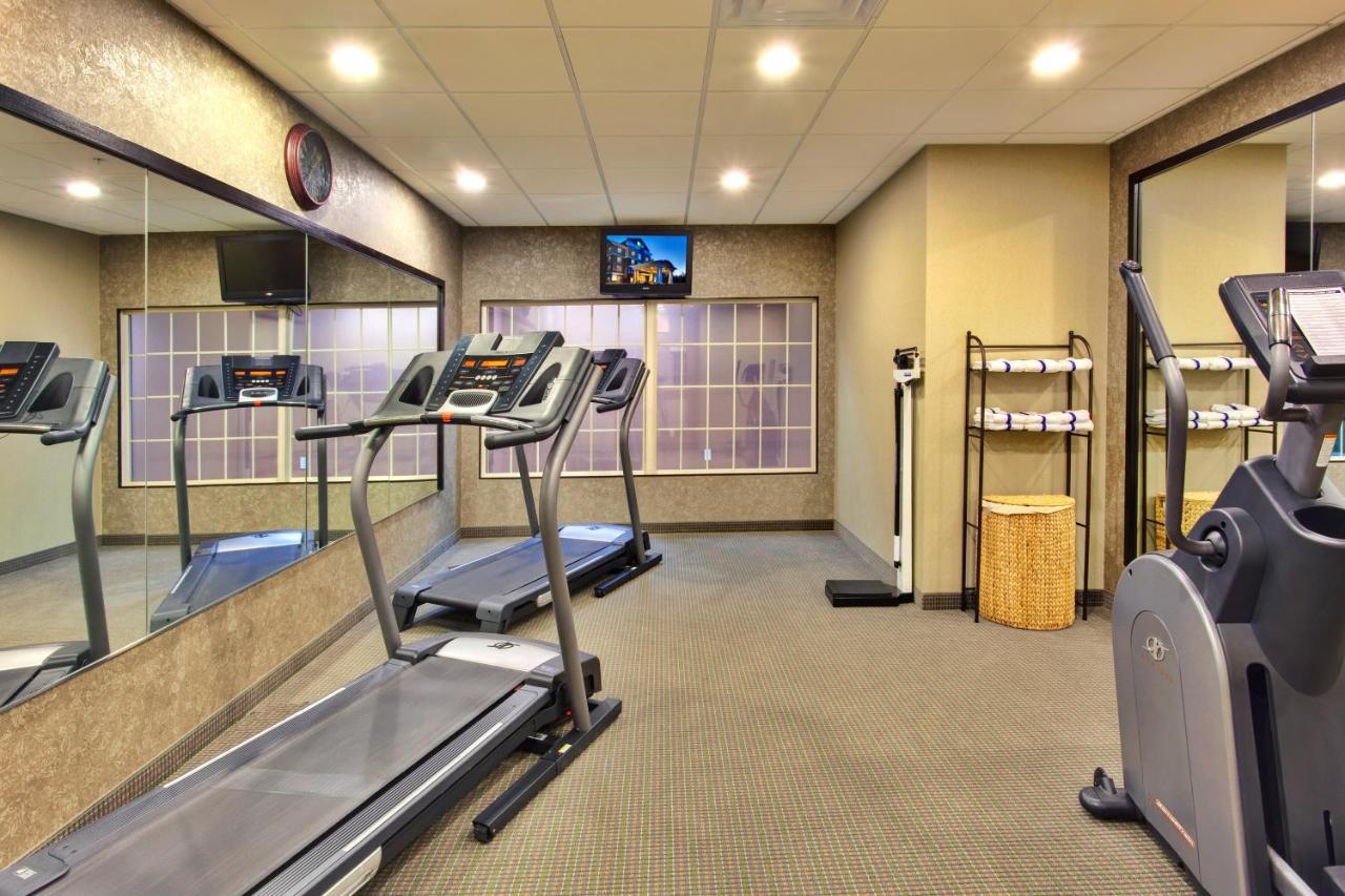 Holiday Inn Express Hotel & Suites Hamburg By Ihg Екстер'єр фото