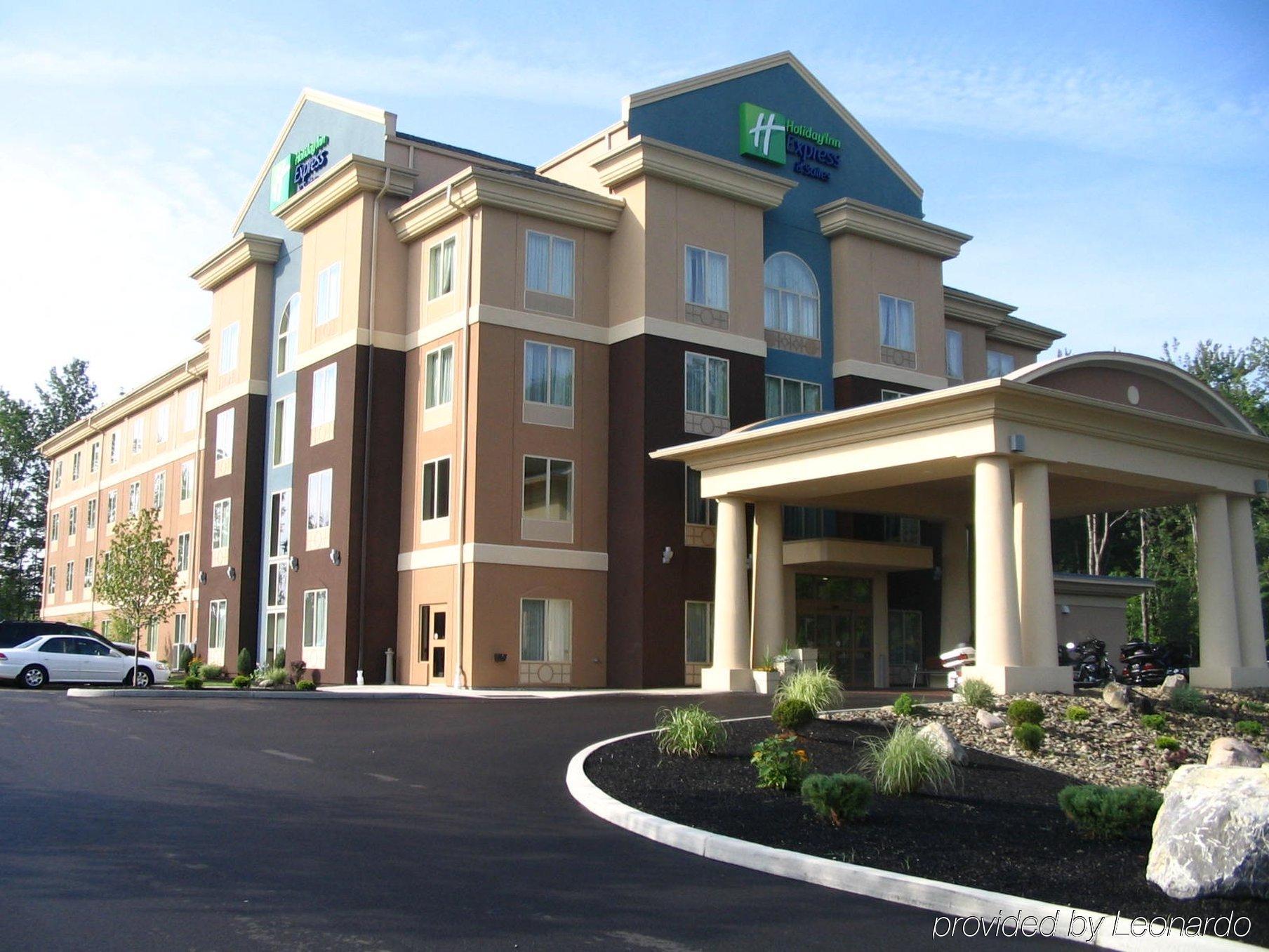 Holiday Inn Express Hotel & Suites Hamburg By Ihg Екстер'єр фото