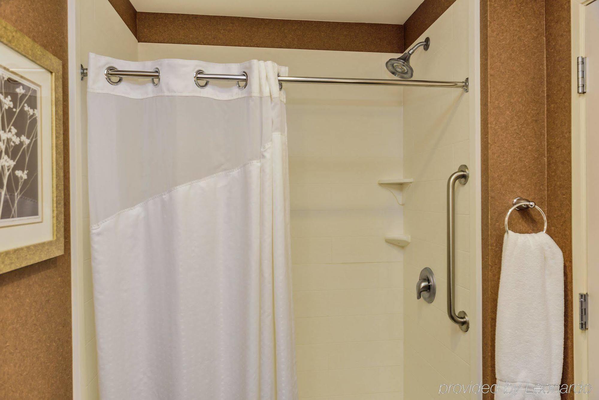 Holiday Inn Express Hotel & Suites Hamburg By Ihg Екстер'єр фото